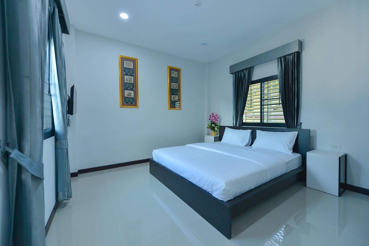 Jarat Mansion Hotel สุรินทร์ ภายนอก รูปภาพ